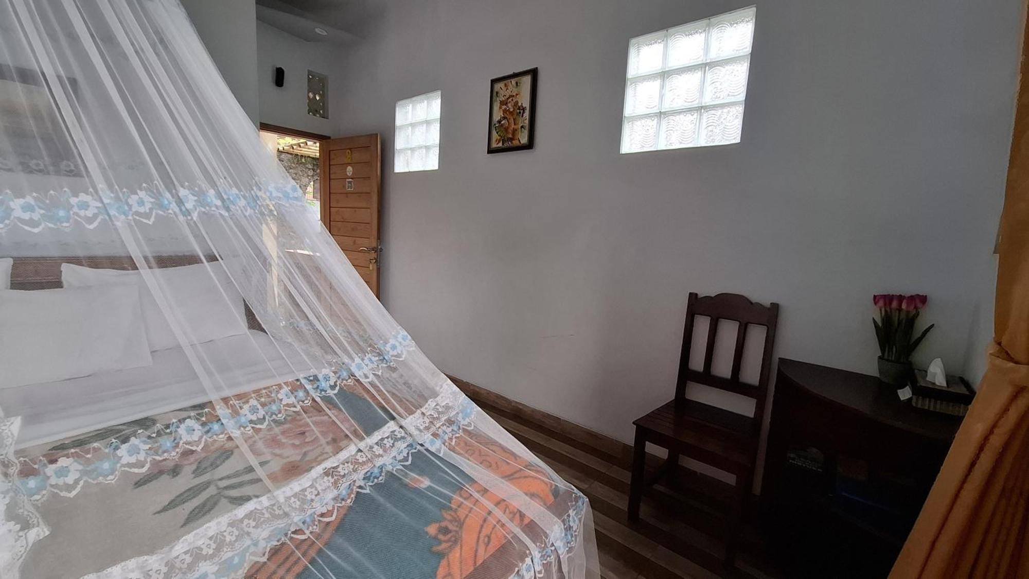 Umah De Madya & Rooftop De Madya Munduk Exterior foto